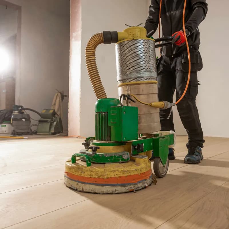 Põrandatasanduse ja kallete ehitus vee äravooluks